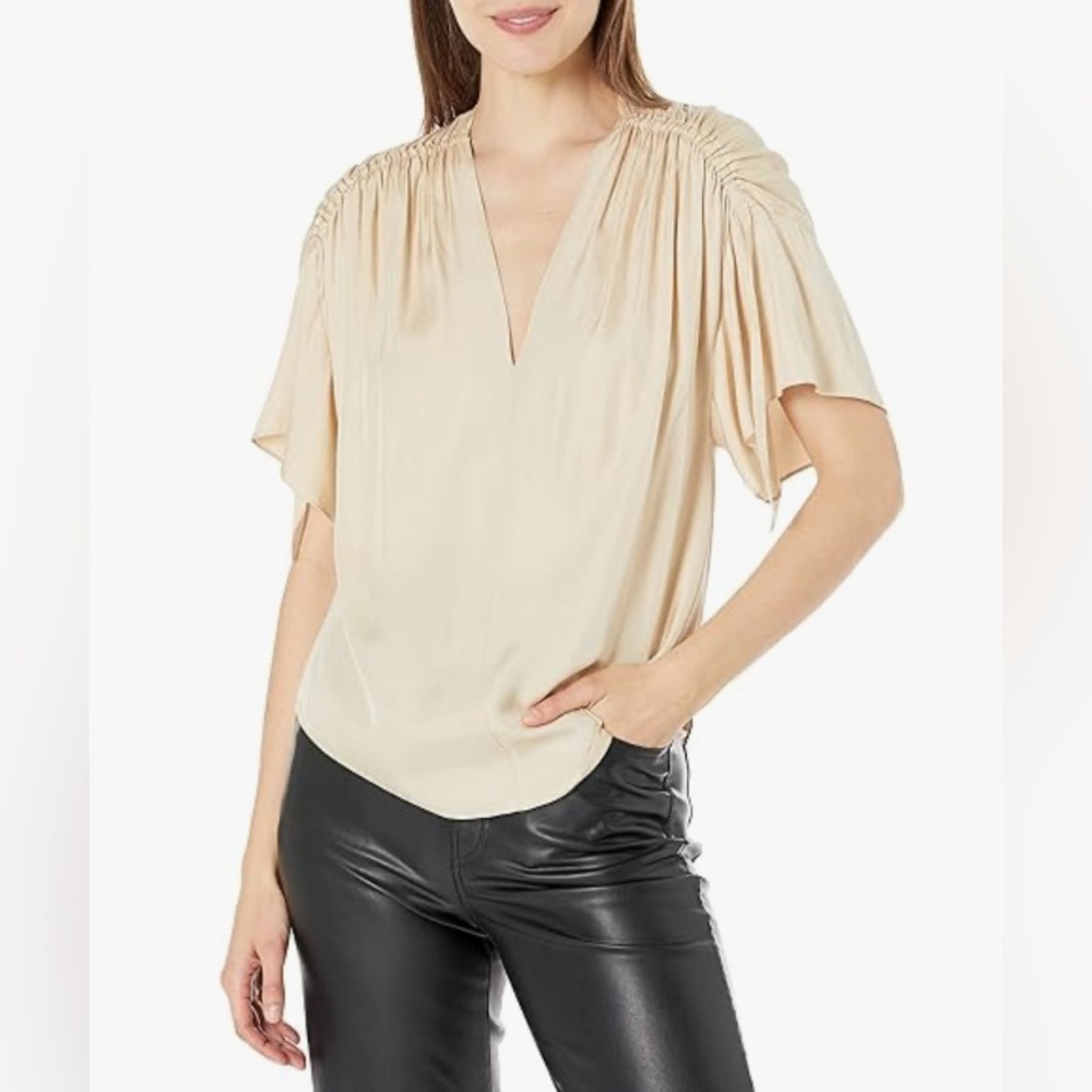 Vince Silk Blend Flutter Sleeve Off White Blouse, size XS